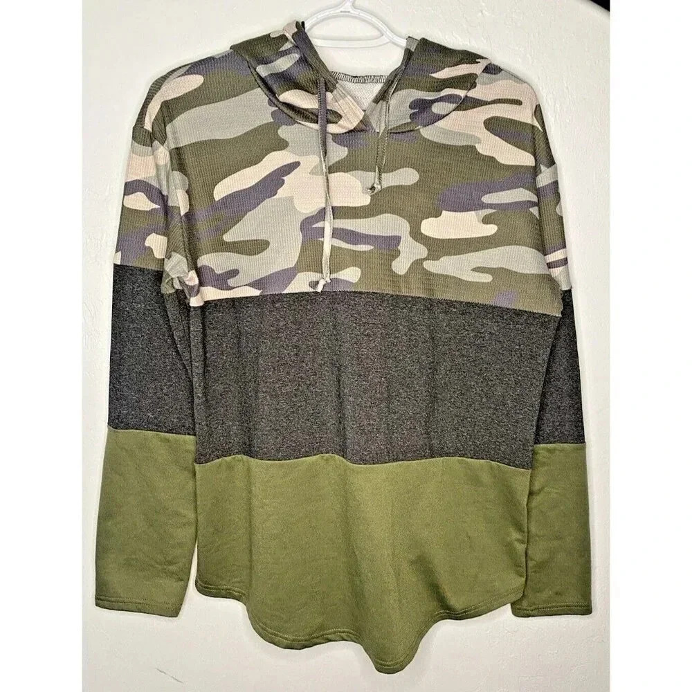 Color Block Camo pull over Hoodie women's sz Small top